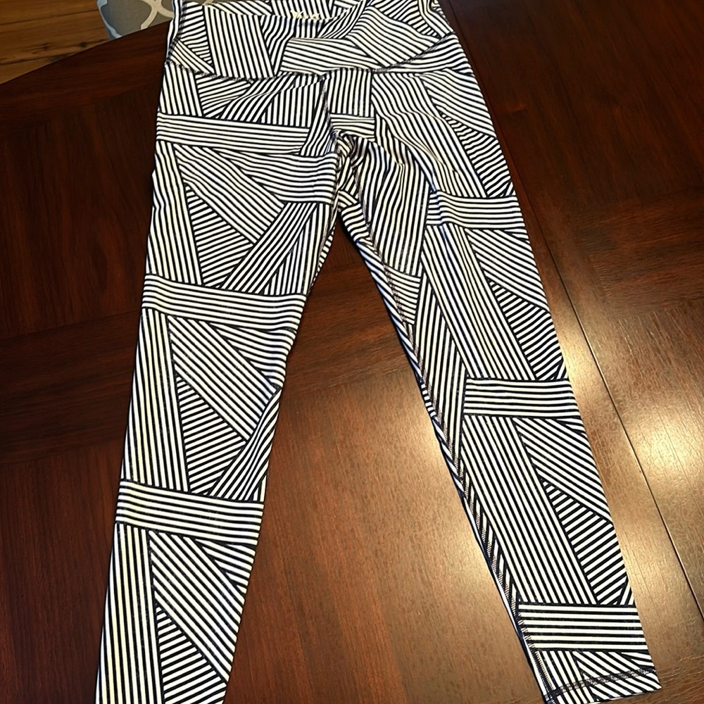Old Navy Active Leggings